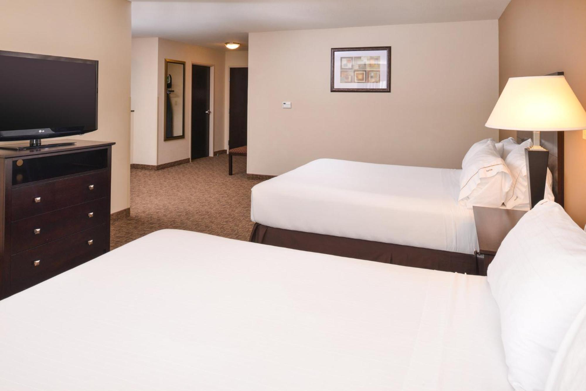 Holiday Inn Express And Suites Wheeling, An Ihg Hotel Triadelphia Eksteriør billede